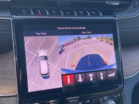 New 2025 Jeep Grand Cherokee Summit image 23