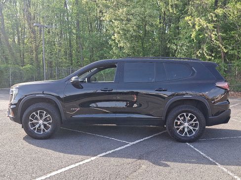 Used 2026 GMC Acadia AT4 w/ Super Cruise Package AWD/4WD image 4
