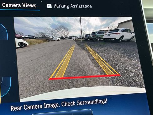 Used 2025 Mercedes-Benz GLC 300 4MATIC image 30