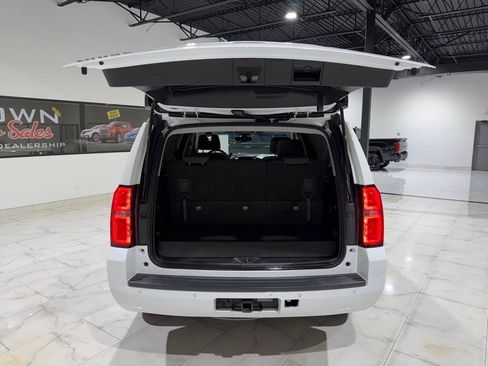 Used 2019 Chevrolet Tahoe LS RWD image 12