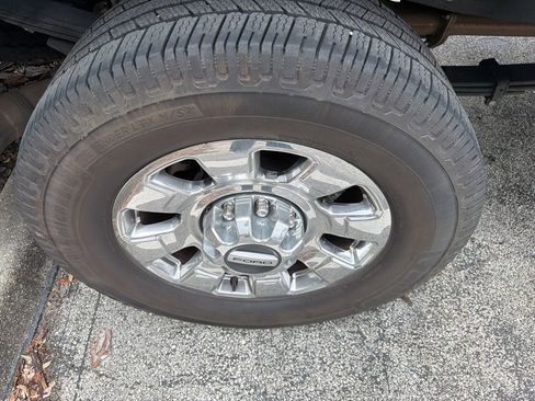 Used 2025 Ford F250 Lariat w/ Chrome Package image 15