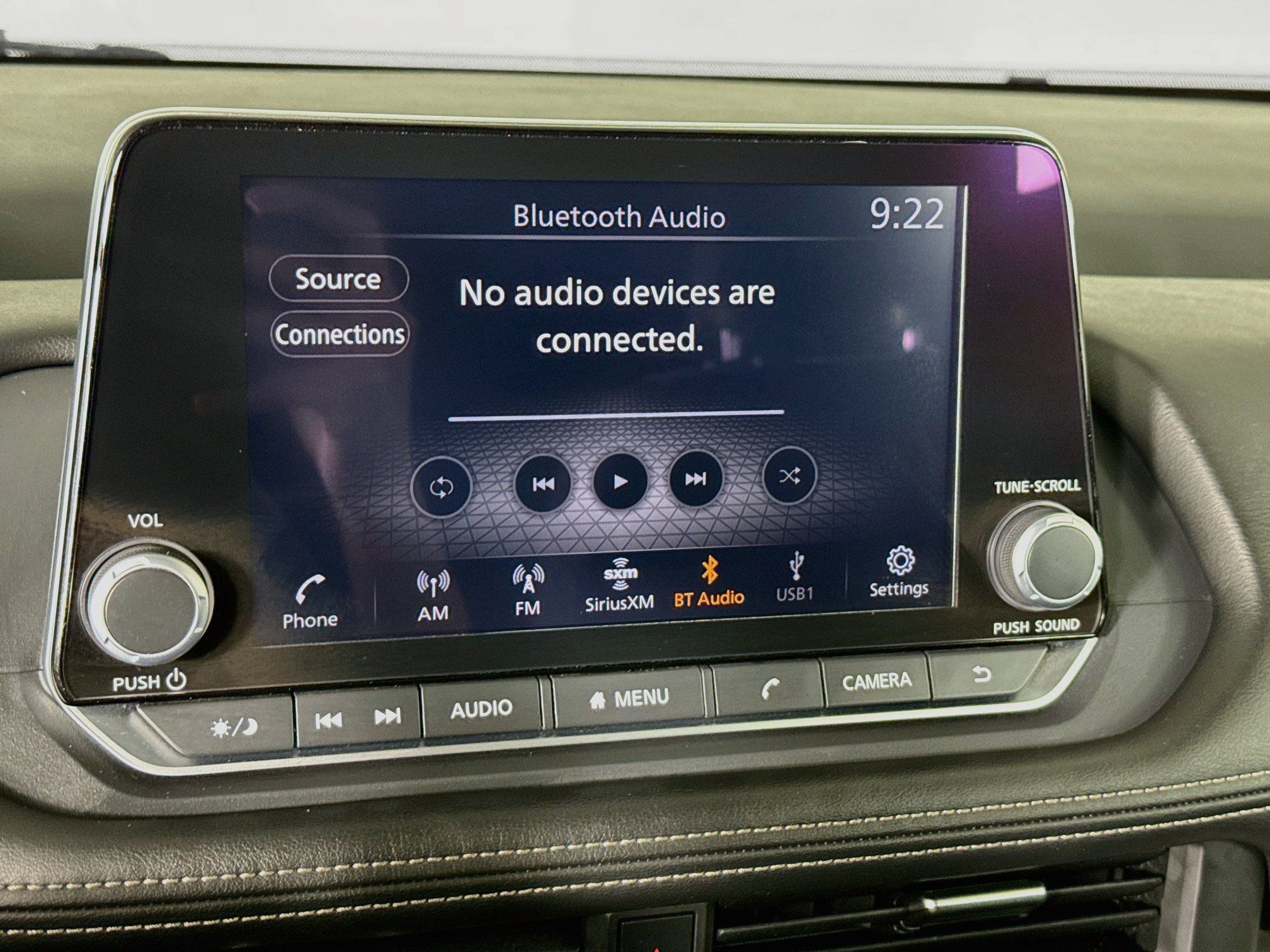 Used 2025 Nissan Rogue SV FWD image 16
