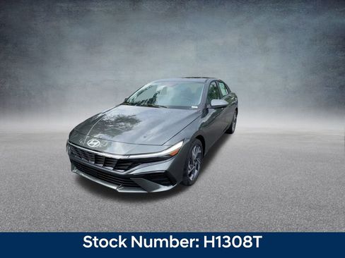 New 2025 Hyundai Elantra Limited image 7