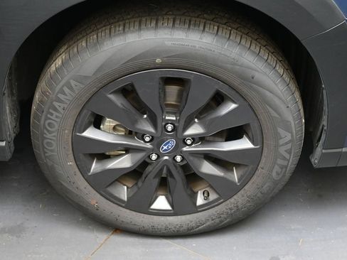 Certified 2025 Subaru Outback Onyx Edition AWD/4WD image 10