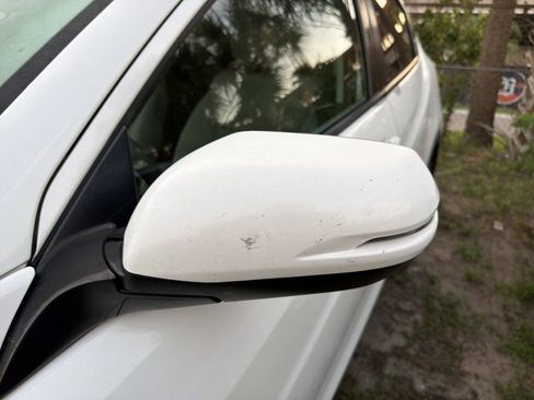 Used 2017 Honda HR-V EX image 6