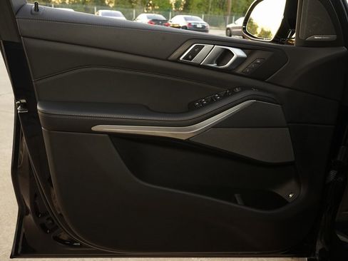 Used 2023 BMW X5 xDrive45e w/ M Sport Package image 25