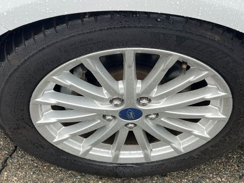 Used 2013 Ford C-MAX Energi SEL image 22