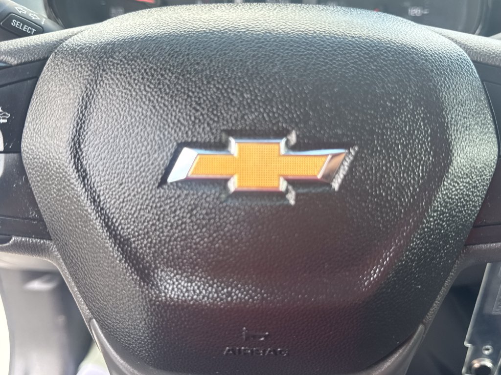 Used 2025 Chevrolet Trax LS FWD image 30