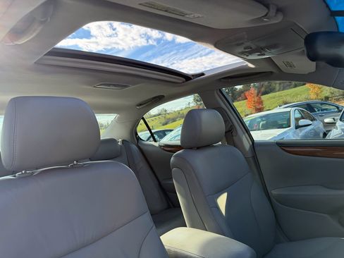 Used 2005 Lexus ES 330 image 19