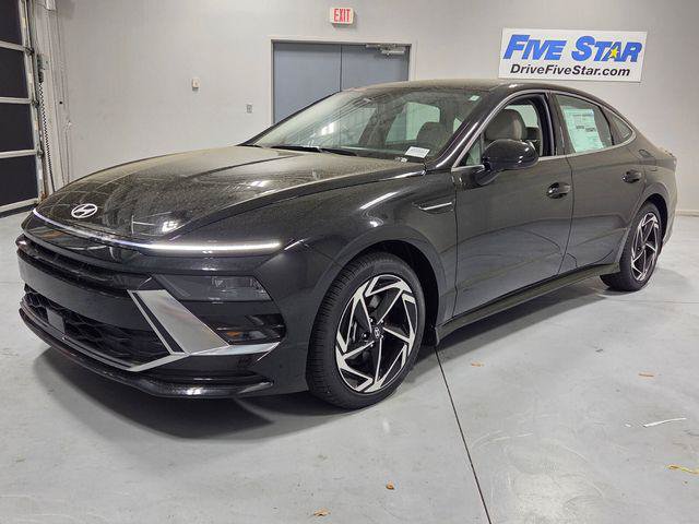 New 2026 Hyundai Sonata SEL FWD image 3