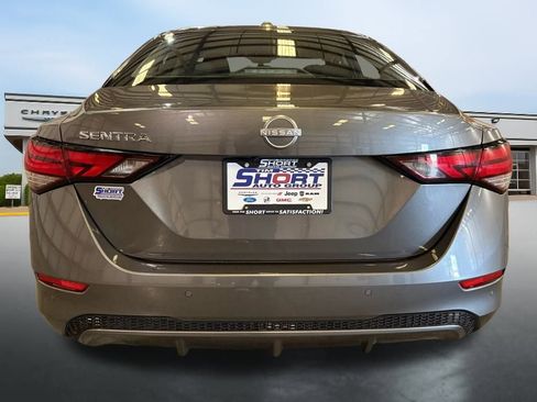 Used 2025 Nissan Sentra SV FWD image 3