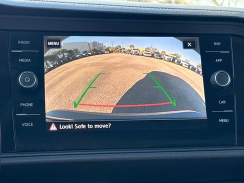 Used 2020 Volkswagen Jetta SEL Premium image 20