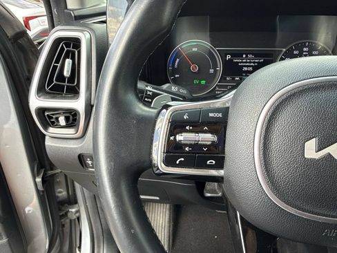 Used 2022 Kia Sorento S FWD image 23