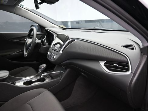 Used 2023 Chevrolet Malibu LT image 35