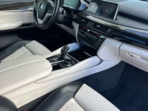 Used 2017 BMW X6 xDrive50i AWD/4WD image 17