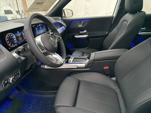 Used 2026 Mercedes-Benz GLB 250 image 14