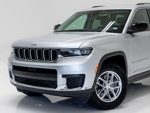 Certified 2023 Jeep Grand Cherokee L Laredo AWD/4WD image 2