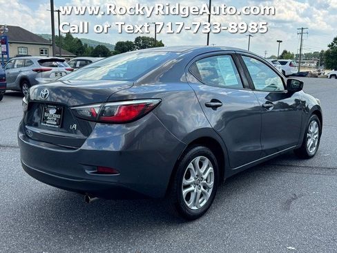 Used 2017 Toyota Yaris iA FWD image 7