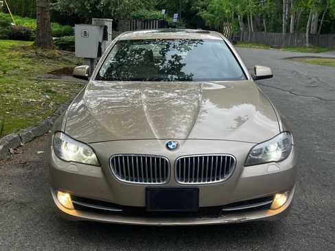 Used 2011 BMW 550i xDrive 550i xDrive AWD 4dr Sedan image 8