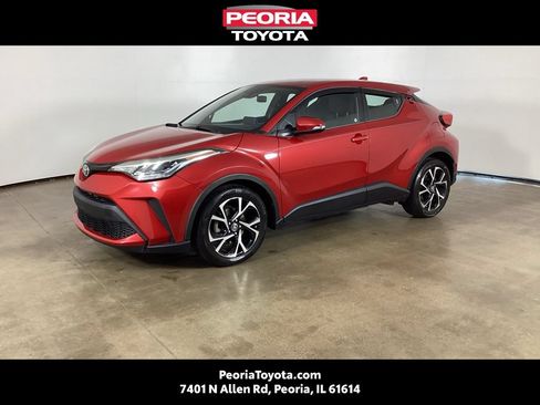 Used 2020 Toyota C-HR XLE FWD image 1