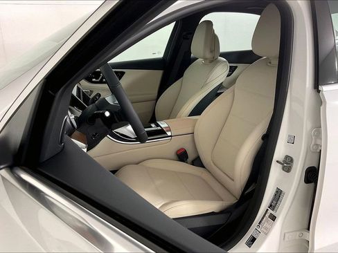 New 2026 Mercedes-Benz C 300 4MATIC Sedan image 9