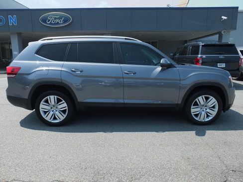 Used 2019 Volkswagen Atlas SE FWD image 2
