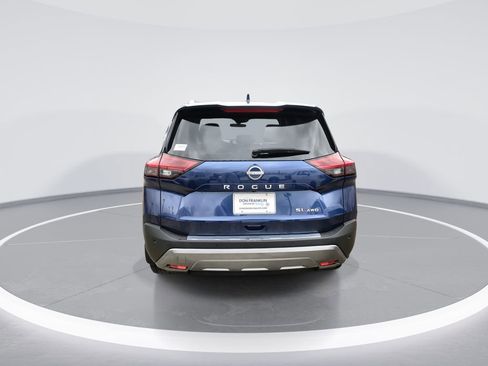 Used 2023 Nissan Rogue SL w/ SL Premium Package image 7