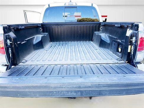 Used 2023 Toyota Tacoma TRD Off-Road image 24