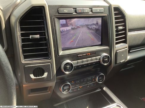 Used 2020 Ford Expedition XLT w/ Equipment Group 202A RWD image 14