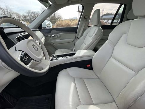 Certified 2023 Volvo XC90 B6 Plus w/ Protection Package Premier image 20