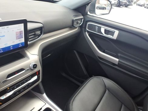 Certified 2023 Ford Explorer XLT w/ Equipment Group 202A image 21