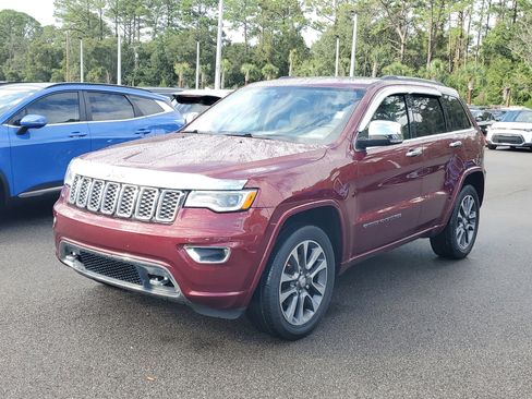 Used 2017 Jeep Grand Cherokee Overland image 3
