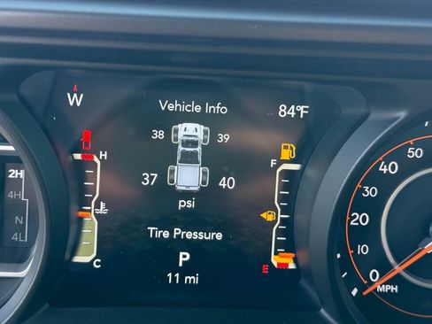 New 2025 Jeep Gladiator Rubicon image 16