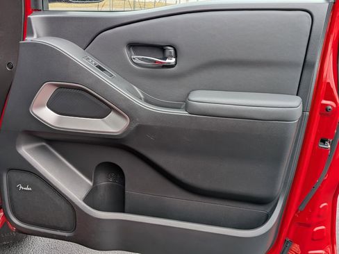 Certified 2024 Nissan Frontier SL w/ Technology Package image 31