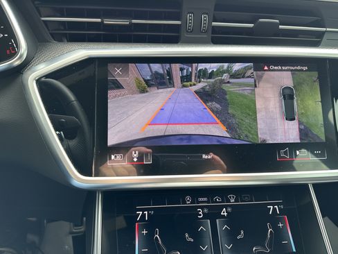 Used 2021 Audi RS 6 w/ Carbon Optic Package AWD/4WD image 26