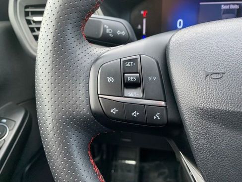 Certified 2024 Ford Escape ST-Line image 21