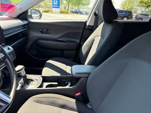 Certified 2024 Hyundai Kona SEL AWD/4WD image 10