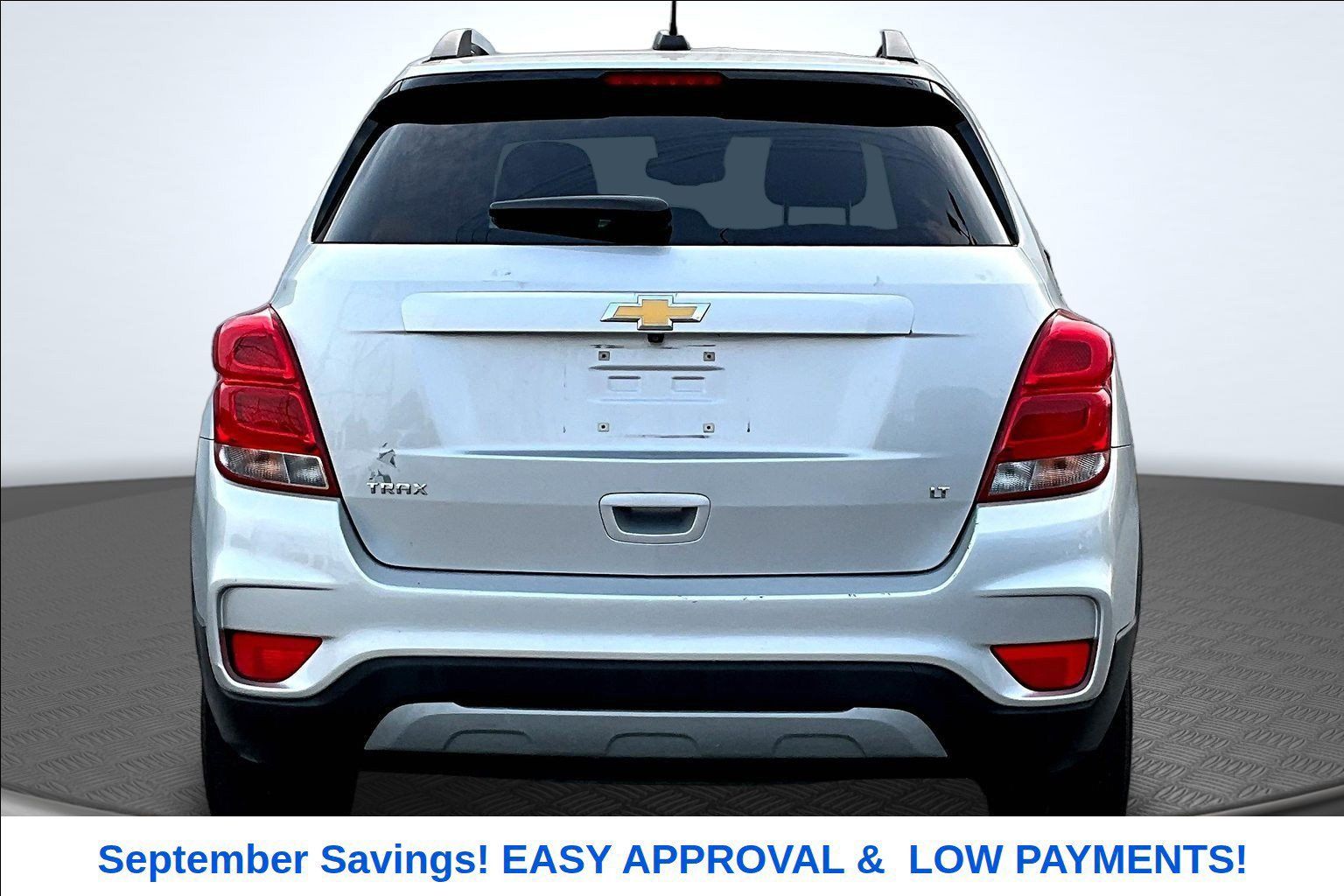 Used 2018 Chevrolet Trax LT w/ LT Convenience Package FWD image 4