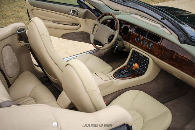 Used 1999 Jaguar XK8 Convertible RWD image 38