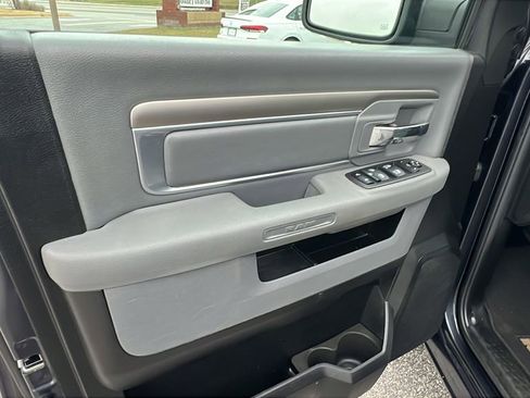 Used 2019 RAM 1500 Big Horn image 11