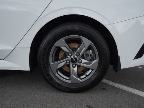 Used 2022 Kia K5 LXS image 38