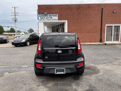 Used 2012 Kia Soul + FWD image 5
