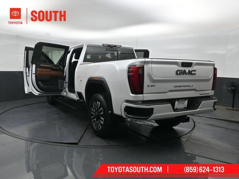 Used 2024 GMC Sierra 2500 Denali Ultimate AWD/4WD image 62