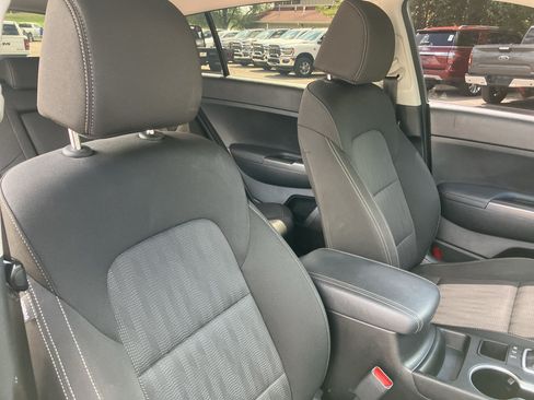 Used 2022 Kia Sportage LX AWD/4WD image 23