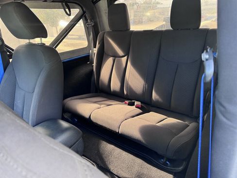 Used 2015 Jeep Wrangler Sport AWD/4WD image 15