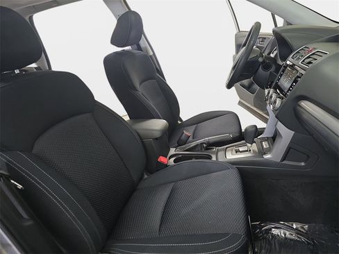 Used 2018 Subaru Forester 2.5i Premium image 12