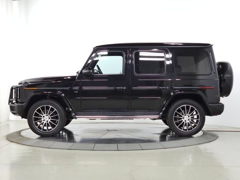Used 2022 Mercedes-Benz G 550 image 2
