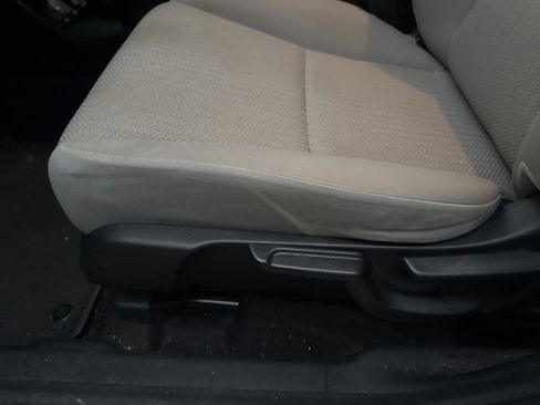 Used 2016 Honda HR-V LX image 7