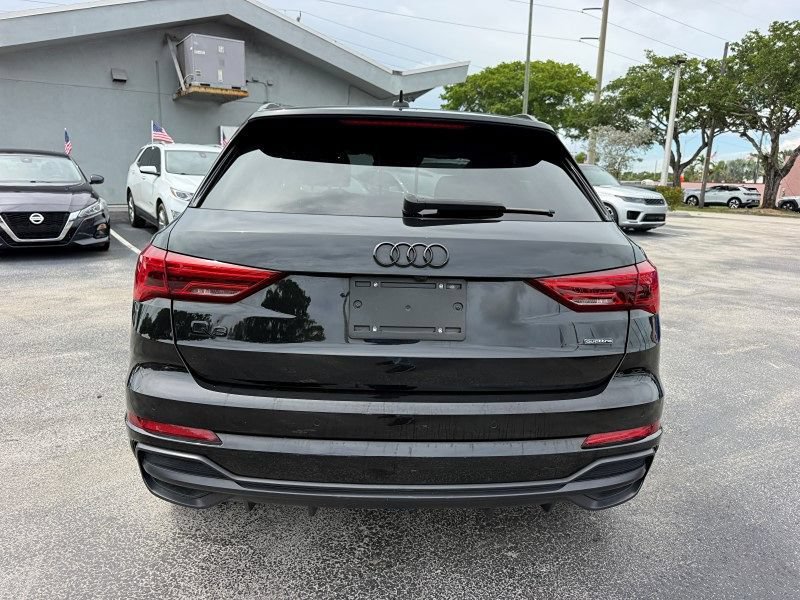 Used 2022 Audi Q3 2.0T Premium Plus w/ Premium Plus Package AWD/4WD image 6
