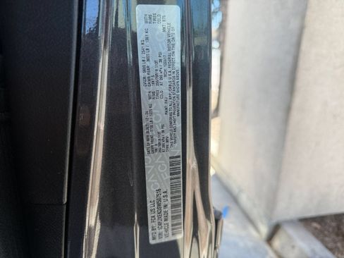 Used 2025 Jeep Wrangler Unlimited Sahara AWD/4WD image 27